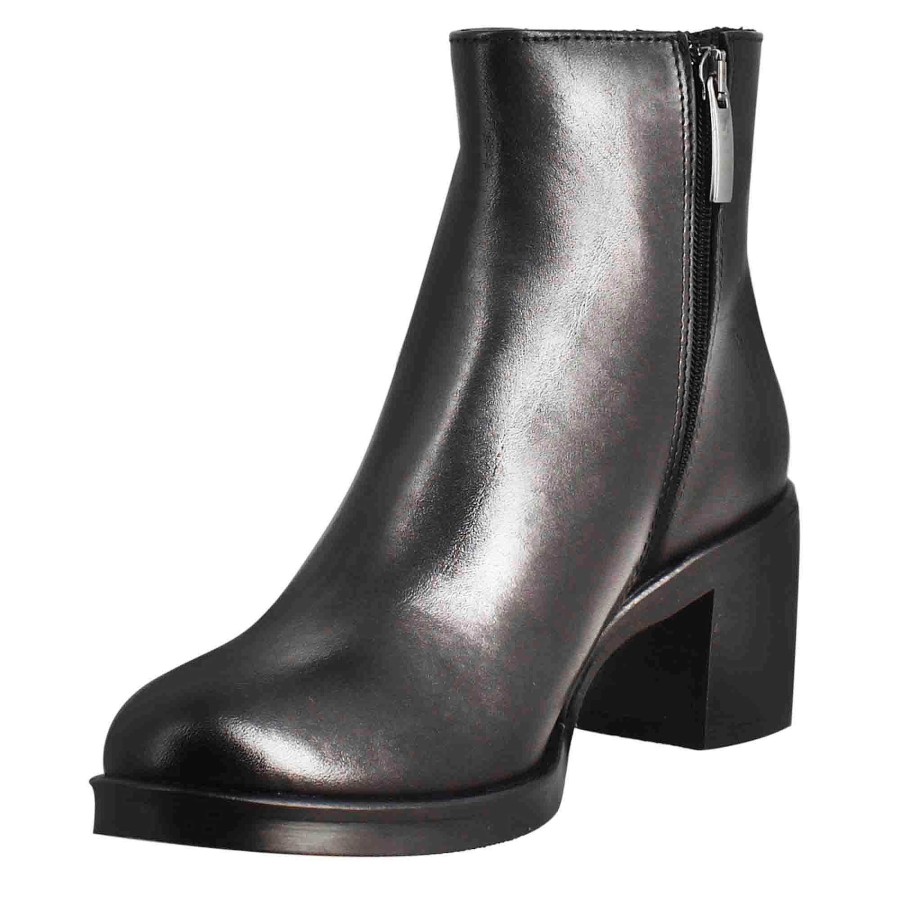 Leonardo Smooth Women'S Ankle Boot With Medium Heel In Black Leather