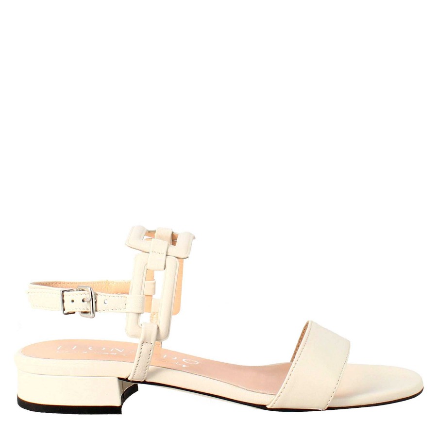 Leonardo Women'S Open Sandal With Low Heel In Cream Leather