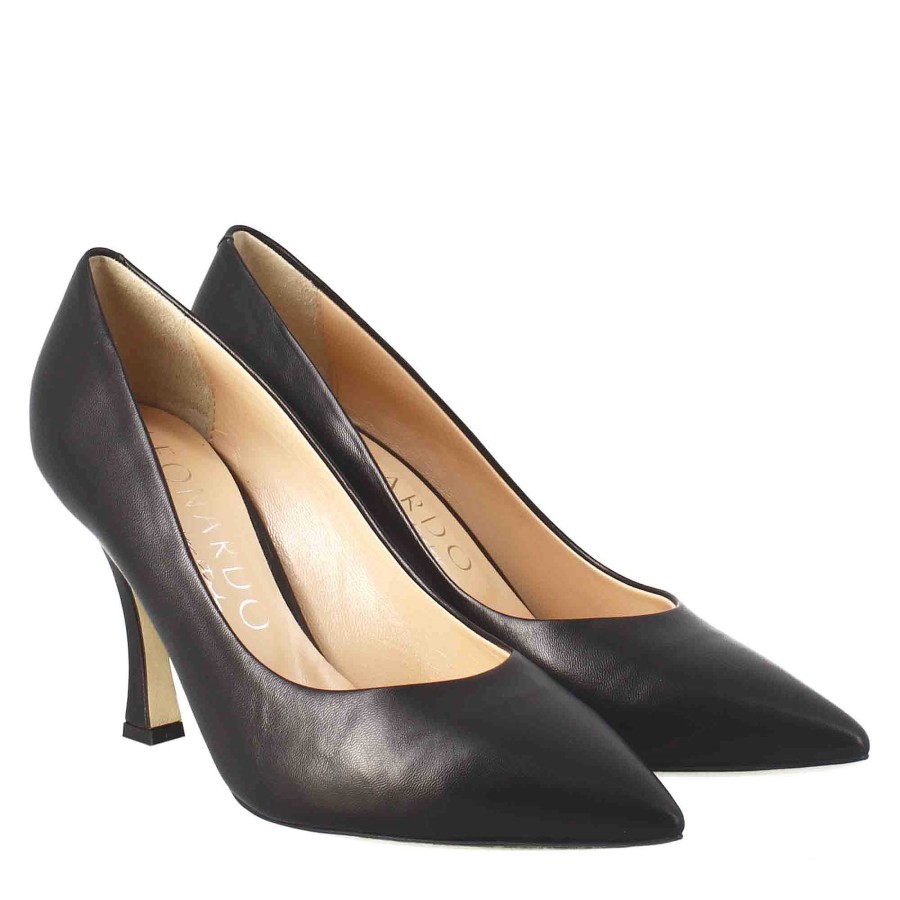 Leonardo Women'S Pointed Pumps In Black Leather