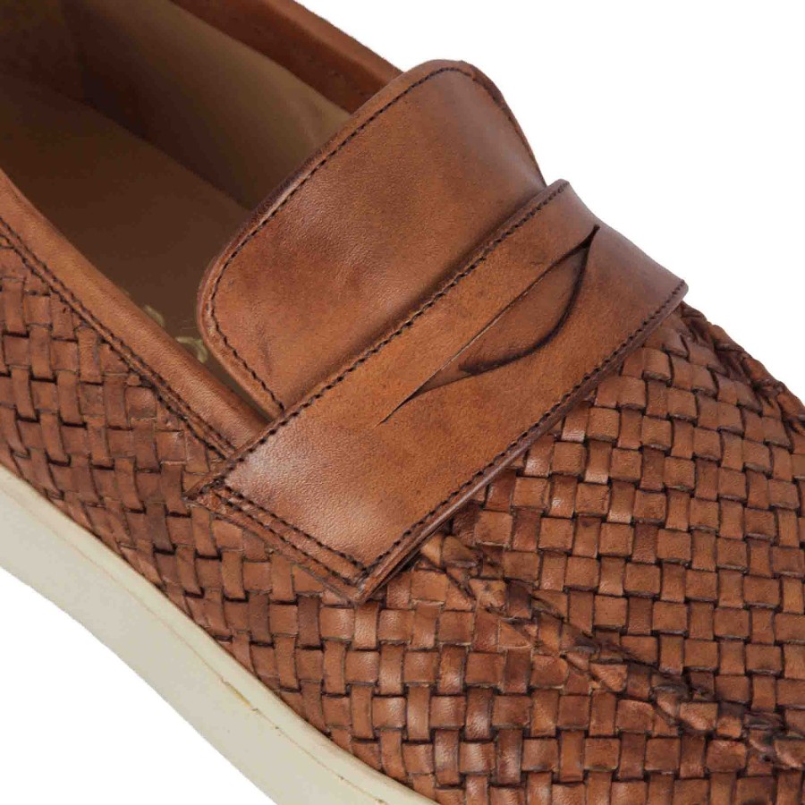 Leonardo Handmade Men'S Sneaker In Brown Woven Leather