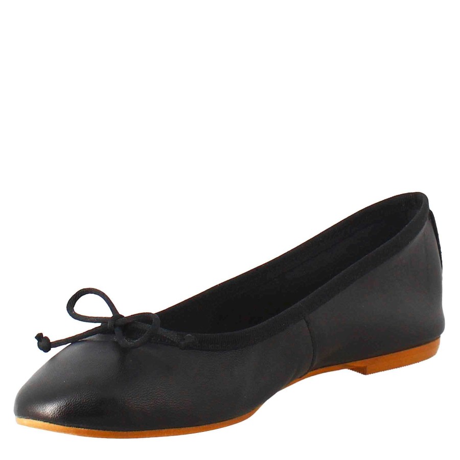 Leonardo Lightweight Black Women'S Ballet Flats In Smooth Leather