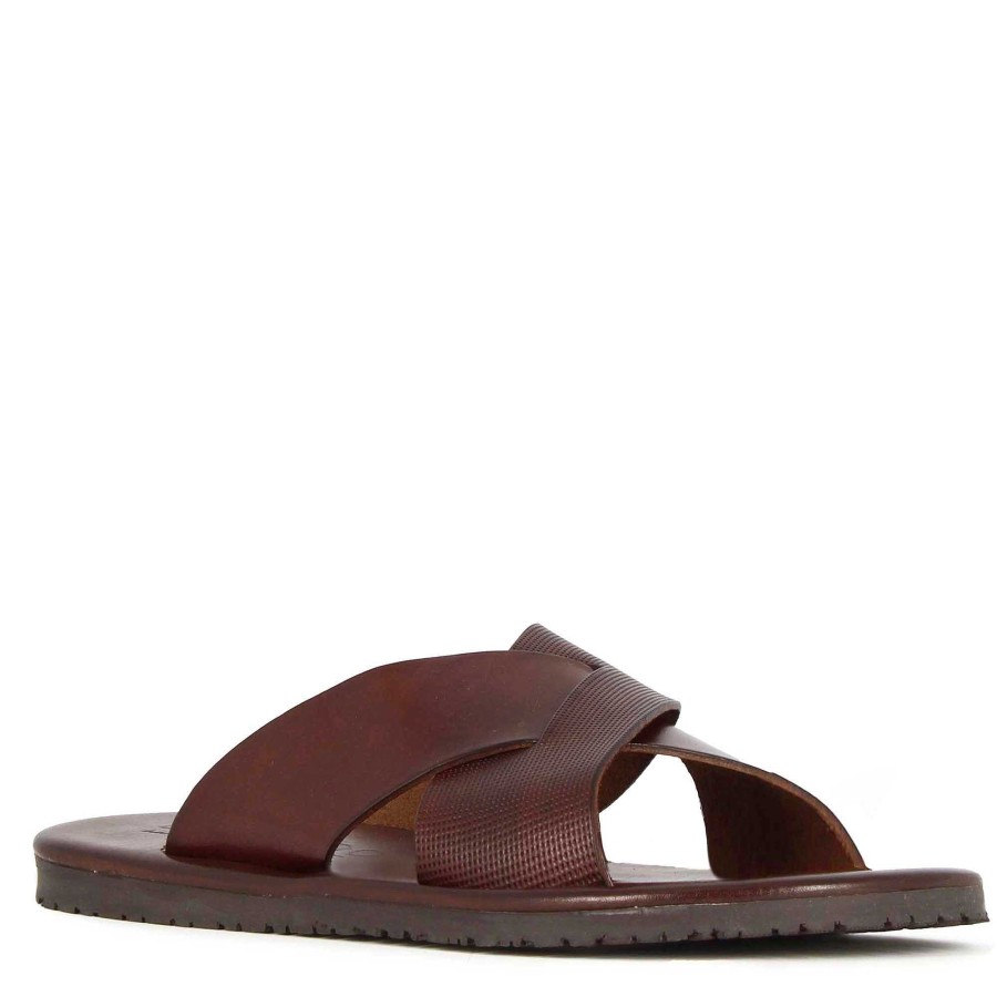 Leonardo Slider Sandal With Crossed Straps For Men In Brown Leather