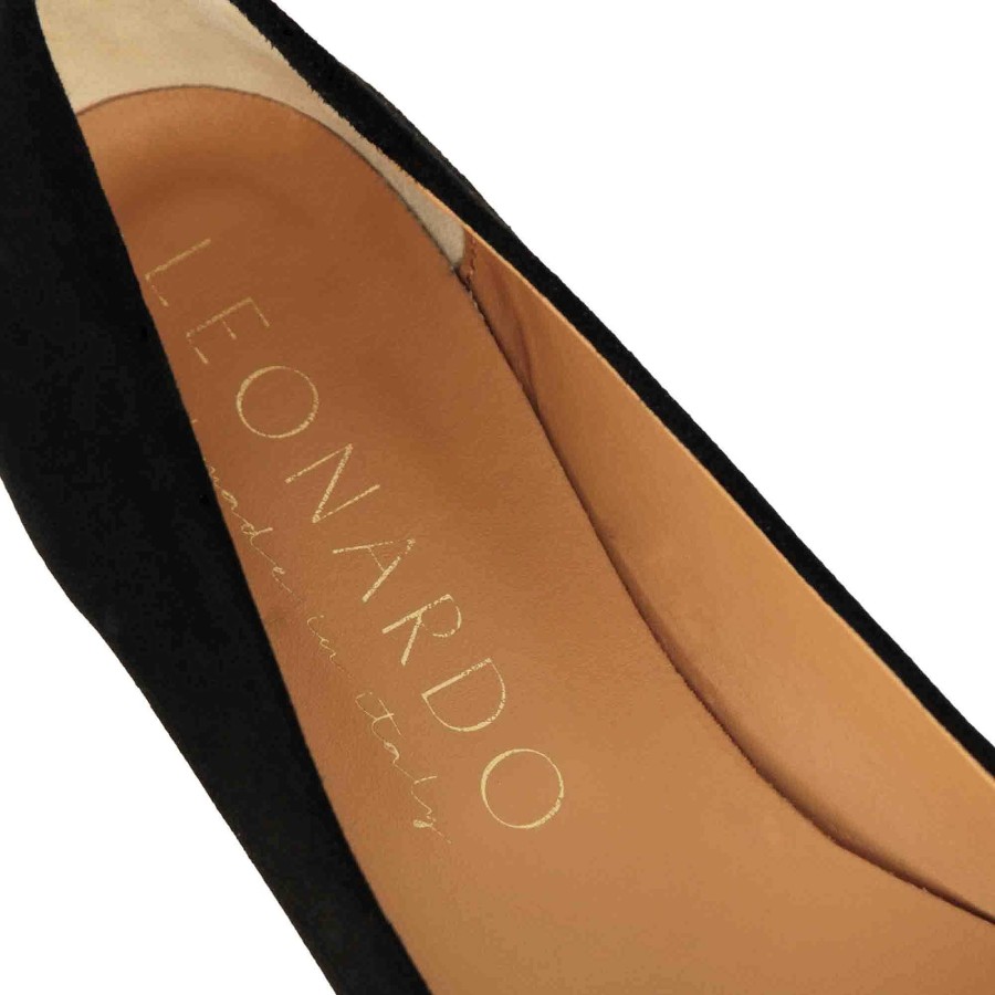 Leonardo Refined Women'S Ballerina In Black Suede