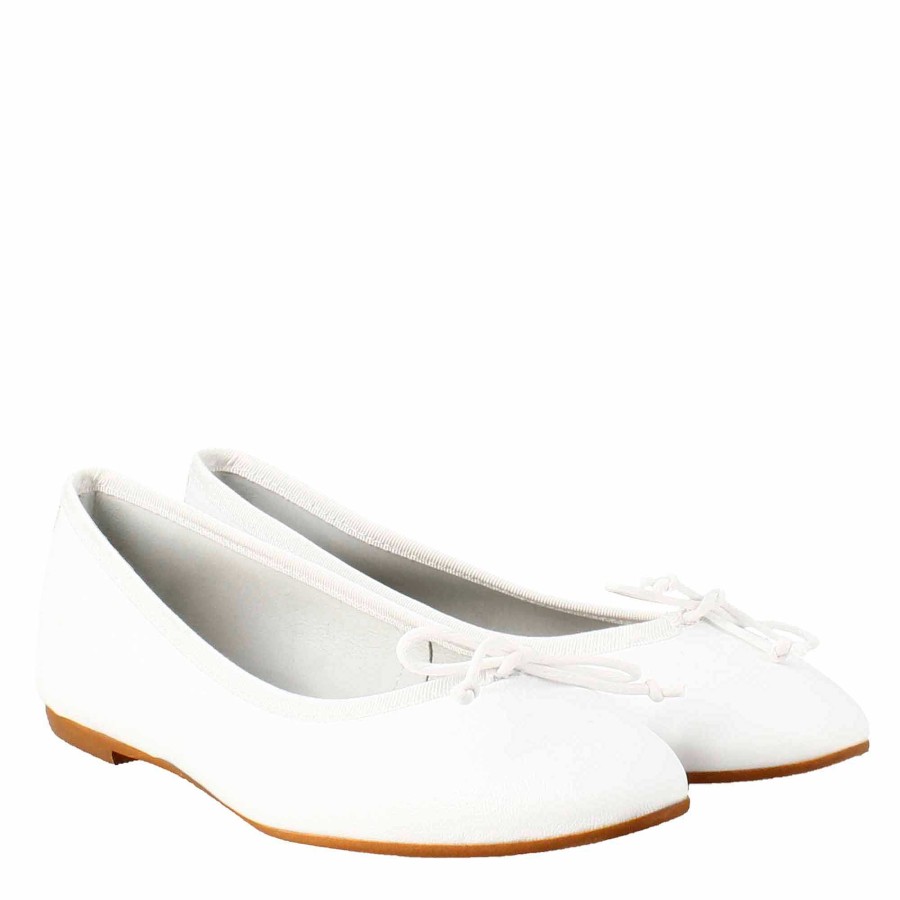 Leonardo Lightweight White Women'S Ballet Flats In Smooth Leather